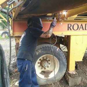 Mobile Welding St Louis - Valley Park Welding - Roadrunner Screener underneath